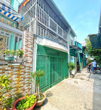 Cần tiền bán gấp nhà hẻm 1113 Huỳnh Tấn Phát, Phường Phú Thuận, Quận 7
