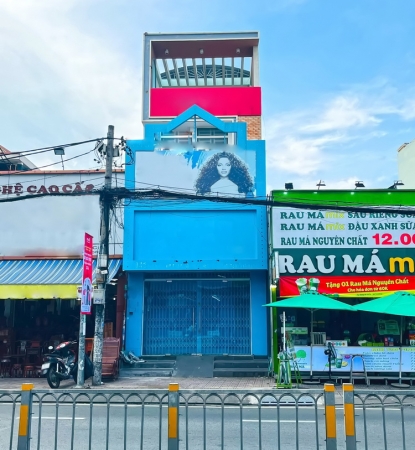 Vị trí kinh doanh sầm uất  - Nhà 3 lầu măt tiền Nguyễn Thị Thập, Quận 7