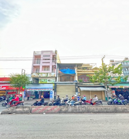 Cho thuê nhà 2 lầu mặt tiền kinh doanh Huỳnh Tấn Phát, Quận 7