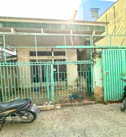 Kèo thơm - Nhà cấp 4 mặt tiền HXH Huỳnh Tấn Phát, Phường Tân Phú, Quận 7