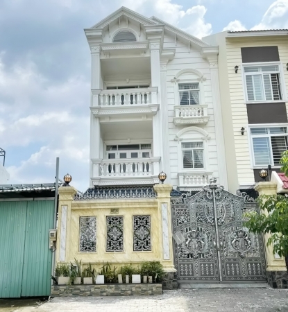 Biệt thự vườn 2 lầu áp mái KDC Savimex, Phường Phú Thuận, Quận 7