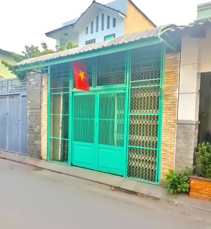 HOT HOT! Nhà cấp 4 mặt tiền hẻm xe tải Nguyễn Thị Thập, Quận 7