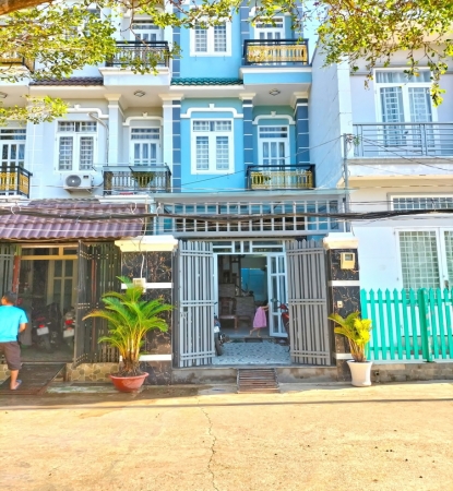 Nhà 2 lầu mặt tiền hẻm xe hơi 8m Lê Văn Lương, Nhơn Đức, Nhà Bè