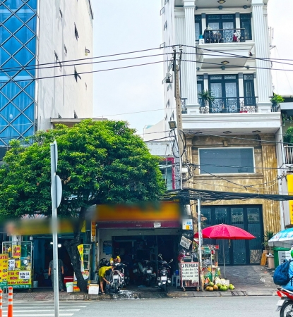 Vị trí hot! Nhà 2 tầng mặt tiền kinh doanh Huỳnh Tấn Phát, Quận 7