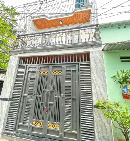 Nhà đẹp ở ngay 1 lầu hẻm 1247 Huỳnh Tấn Phát, Phường Phú Thuận, Quận 7