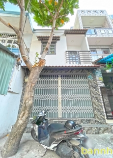 Vị trí đẹp - Nhà 1 lầu mặt tiền hẻm xe hơi Trần Xuân Soạn, Tân Thuận Tây, Quận 7