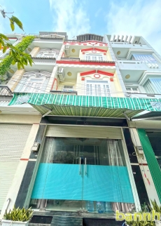 Nhà phố hiện đại 2 lầu ST HXH 1135 Huỳnh Tấn Phát, Phường Phú Thuận, Quận 7