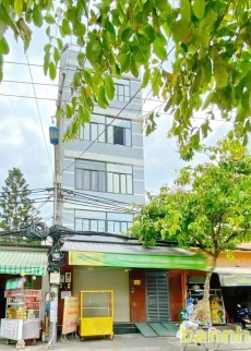Căn hộ dịch vụ cao cấp 4 lầu ST mặt tiền Lý Phục Man, Bình Thuận, Quận 7