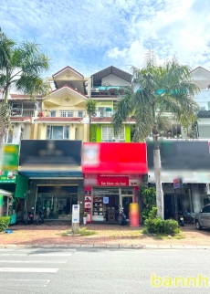 Nhà phố 3 lầu mặt tiền KDMB Trần Trọng Cung, Phường Tân Thuận Đông, Quận 7