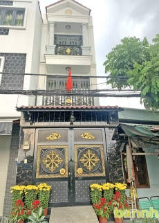 Nhà phố 2 lầu mặt tiền Nguyễn Văn Quỳ, Phường Phú Thuận, Quận 7