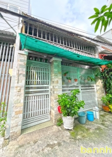 Cần tiền bán gấp nhà 2 lầu HXH Huỳnh Tấn Phát, Phường Bình Thuận, Quận 7