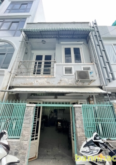 Kẹt tiền bán gấp nhà 1 lầu hẻm 8 Phú Thuận, Phường Tân Phú, Quận 7