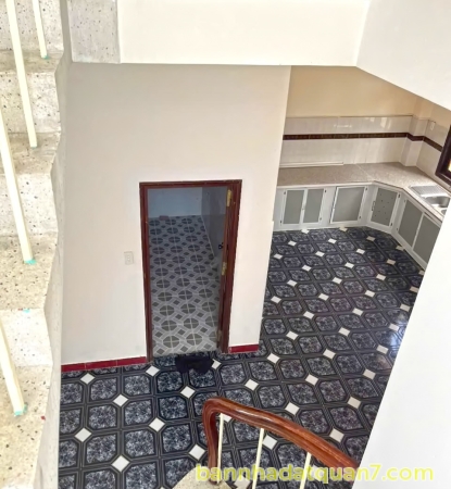 Biệt thự sân vườn 2 lầu hẻm xe tải Bùi Văn Ba, Tân Thuận Đông, Quận 7